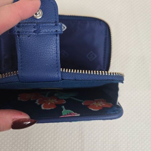 Vera Bradley RFID Smartphone Wristlet In Navy Blue Santiago Woven NEW - Picture 4 of 5